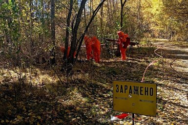Спасатели отработали ликвидацию химической угрозы на Большом Уссурийском в Хабаровске Предоставлено пресс-службой ГУ МЧС России по Хабаровскому краю
